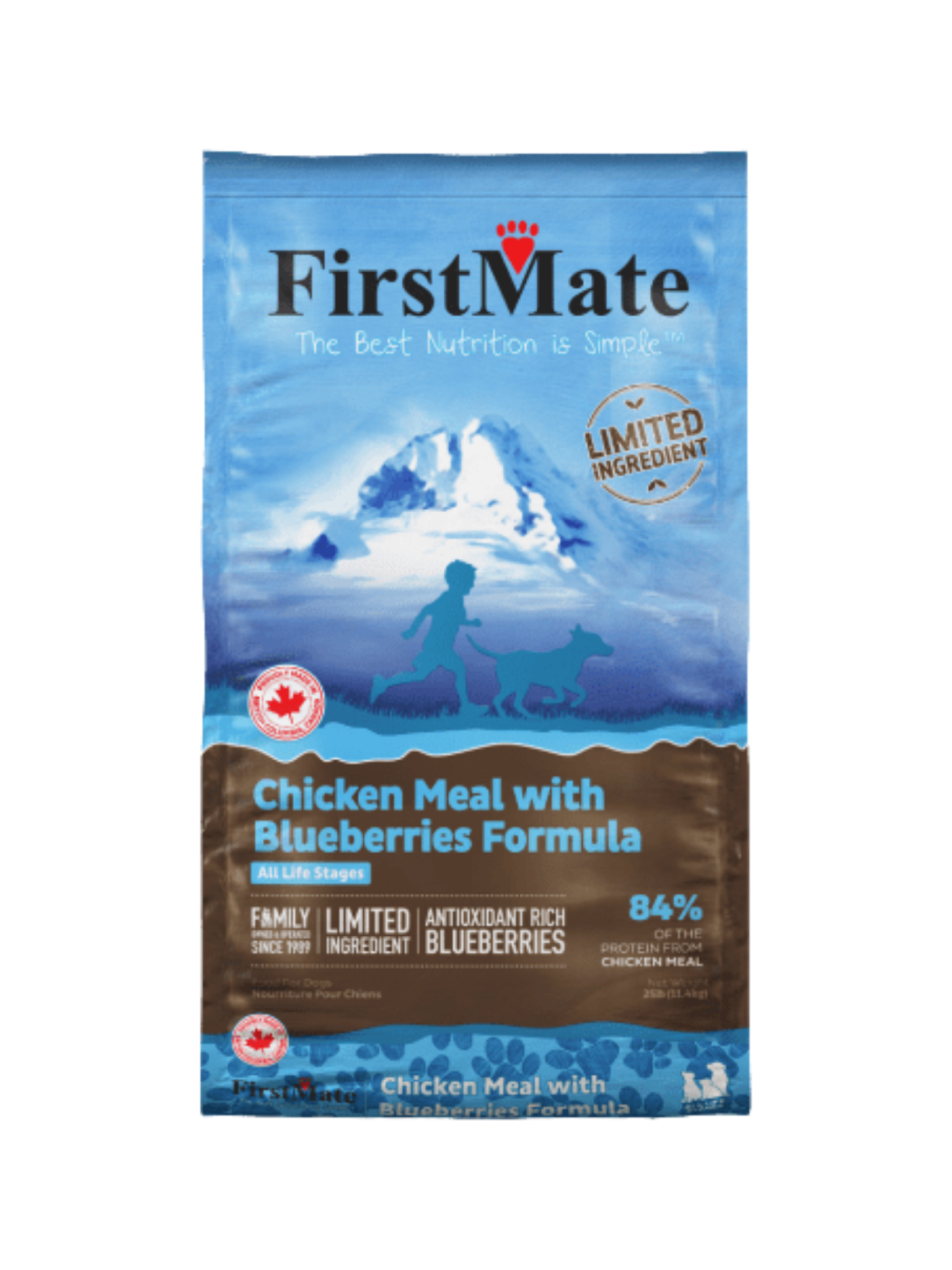 Notre formule poulet & bleuets utilise du poulet en liberté et sans cage comme protéine de viande unique avec une forte inclusion de bleuets pour leurs bienfaits antioxydants. Cette formule est idéale pour l'alimentation quotidienne et les sensibilités. Bêtes Gourmandes spécialiste en produits et nutrition pour chien et chat à Québec.