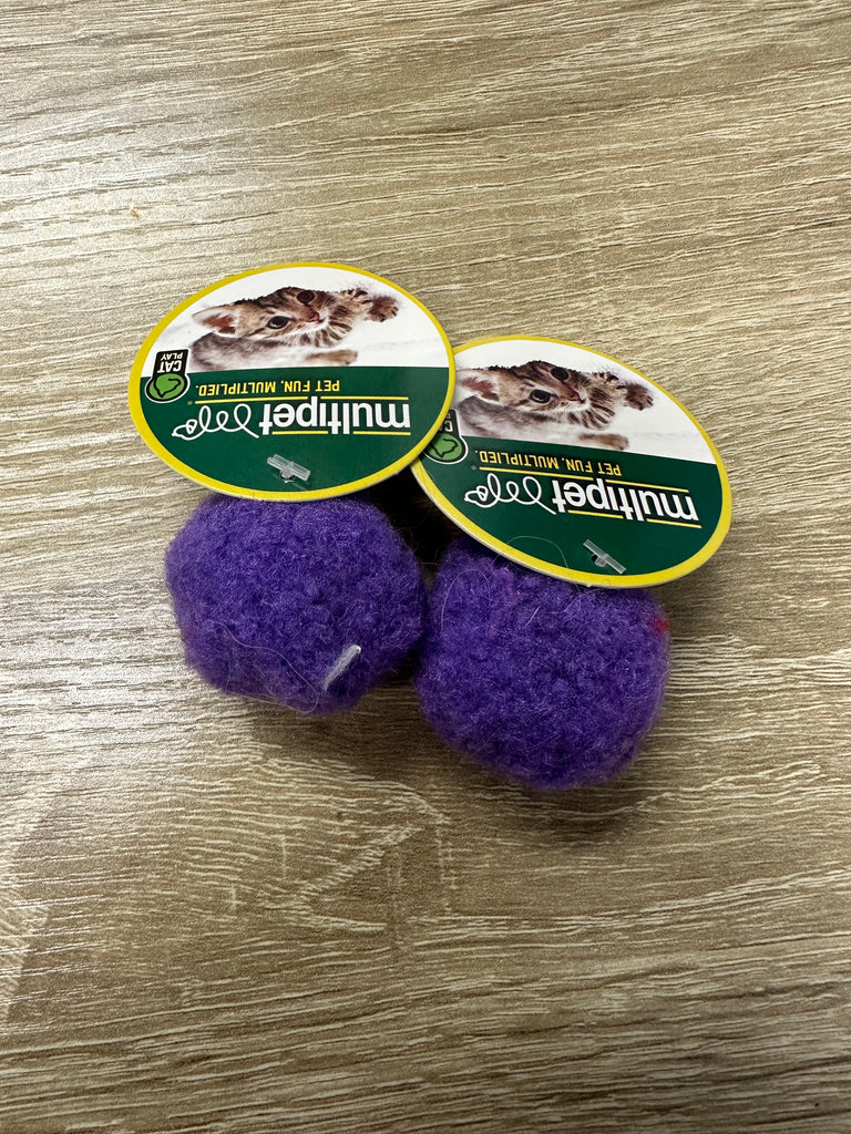 MULTIPET - Balle mauve pour chat. Bêtes Gourmandes, boutique spécialisée alimentation, éducation et sports pour chiens à Québec.