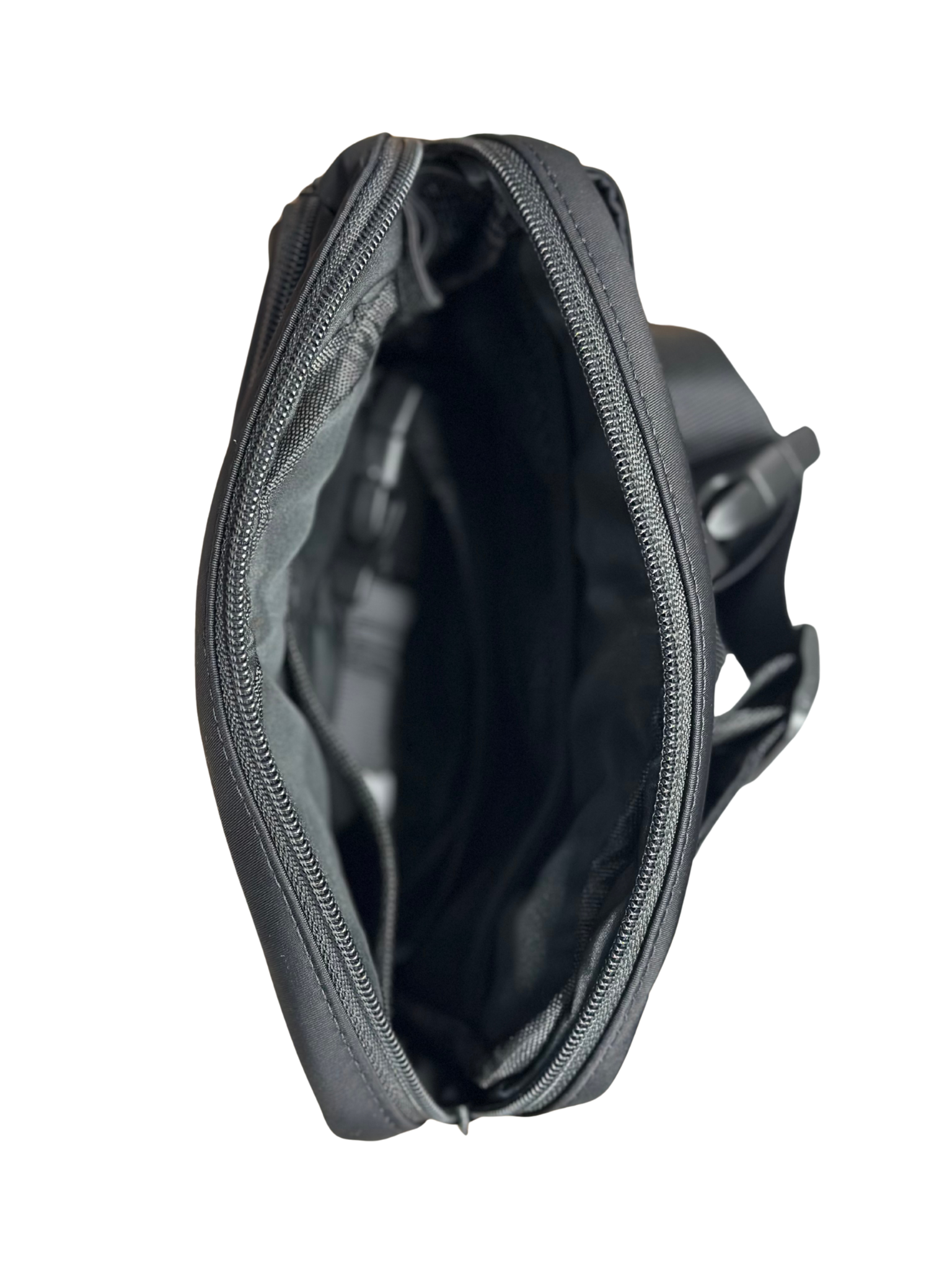 RIFFY - Sac explorateur. Bêtes Gourmandes, boutique spécialisée alimentation, éducation et sports pour chiens à Québec.