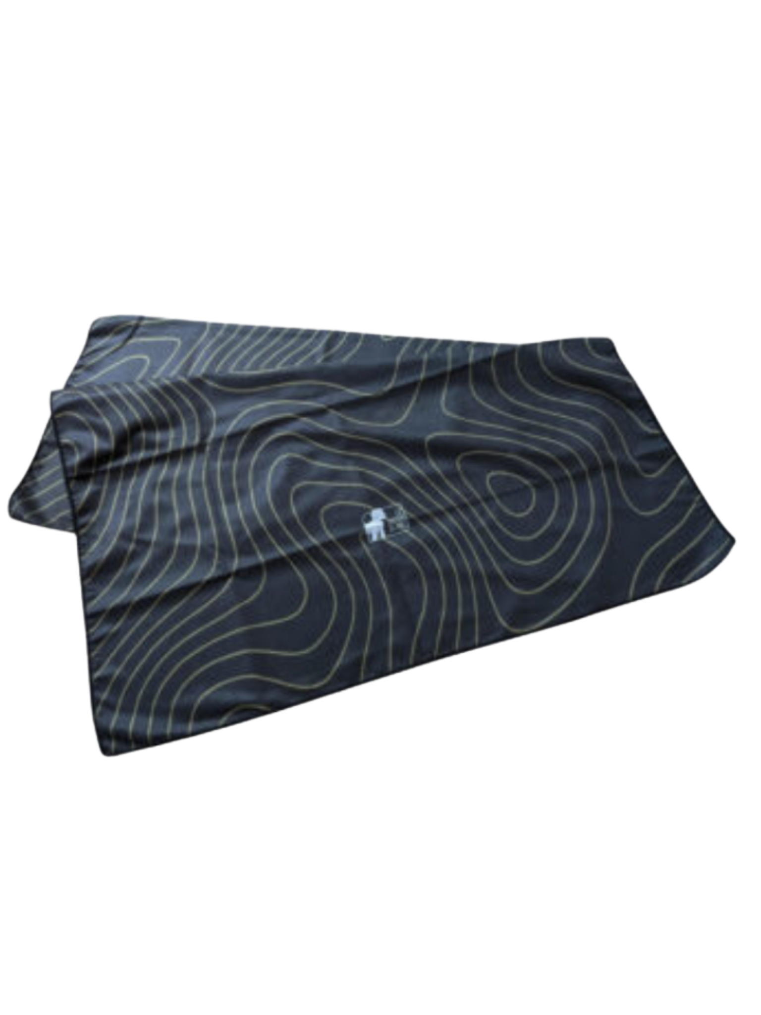 Pensée pour les chiens actifs, conçue pour ceux qui vivent dehors. Compacte, légère et ultra absorbante, cette serviette en microfibre sèche rapidement ton chien après une session de dock diving, un bain à la maison ou une balade boueuse. Les lignes topographiques rappellent les sentiers que vous parcourez ensemble. Grâce à sa texture douce et performante, elle absorbe l’eau sans saturer, se rince facilement et se range en un clin d’œil. Sa matière limite l’accroche des poils pour un usage facile et rapide.