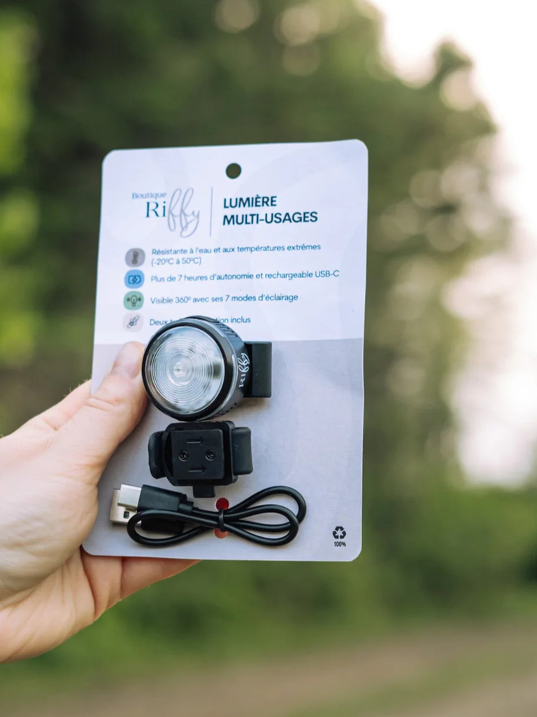 RIFFY - Lumière multi-usage. Bêtes Gourmandes, boutique spécialisée alimentation, éducation et sports pour chiens à Québec.