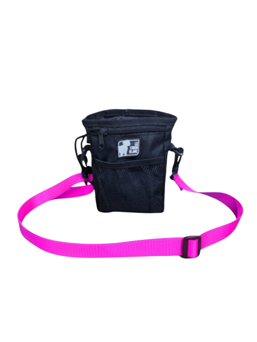 L’ÉTUI VOLT est le sac à gâterie le plus complet sur le marché. L’étui est muni d’une sangle ajustable et peut se porter à la taille, en bandoulière ou directement à la ceinture.