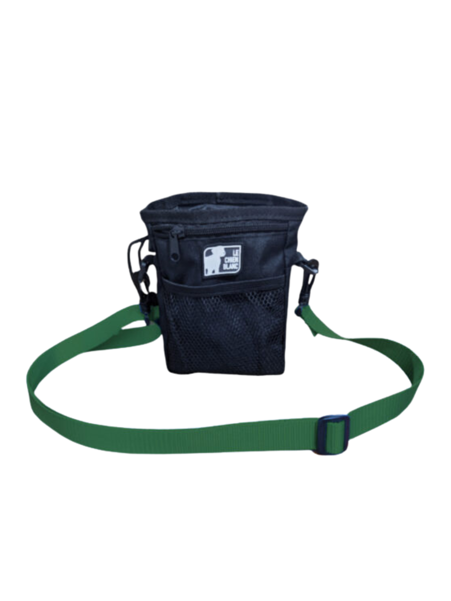 L’ÉTUI VOLT est le sac à gâterie le plus complet sur le marché. L’étui est muni d’une sangle ajustable et peut se porter à la taille, en bandoulière ou directement à la ceinture.