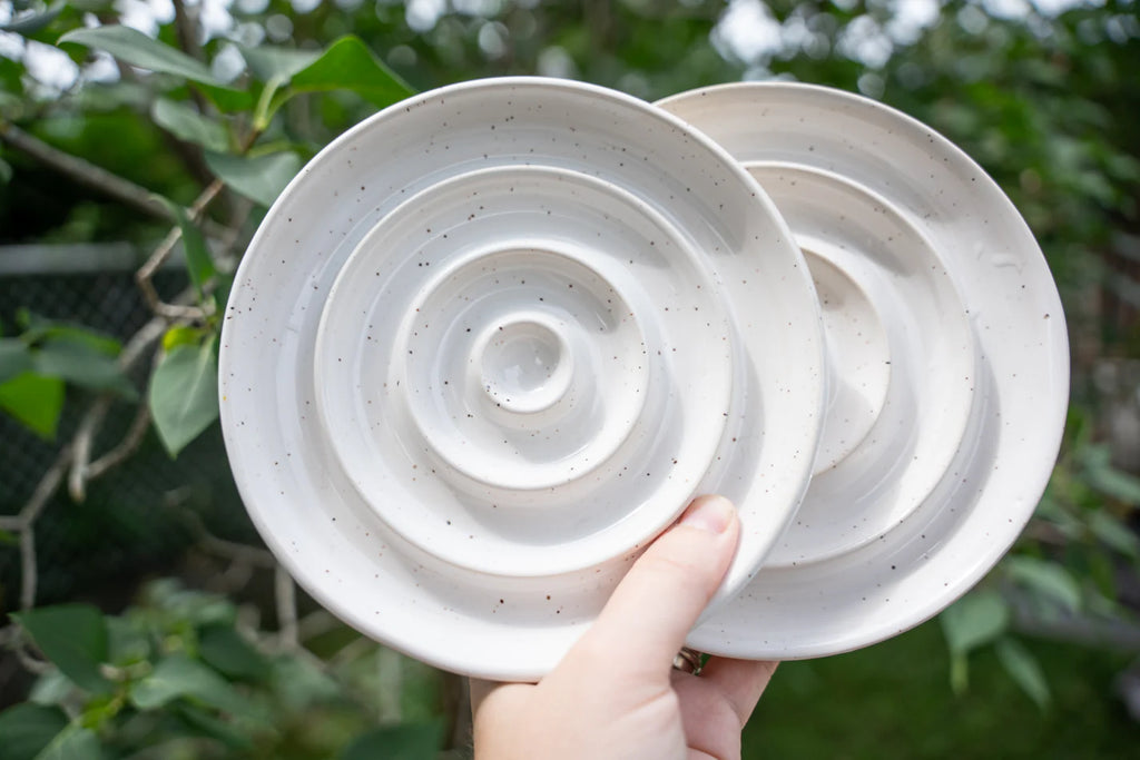 ATELIER BORÉAL - Bol ralentisseur en céramique pour chat. Bêtes Gourmandes, boutique spécialisée alimentation, éducation et sports pour chiens à Québec.